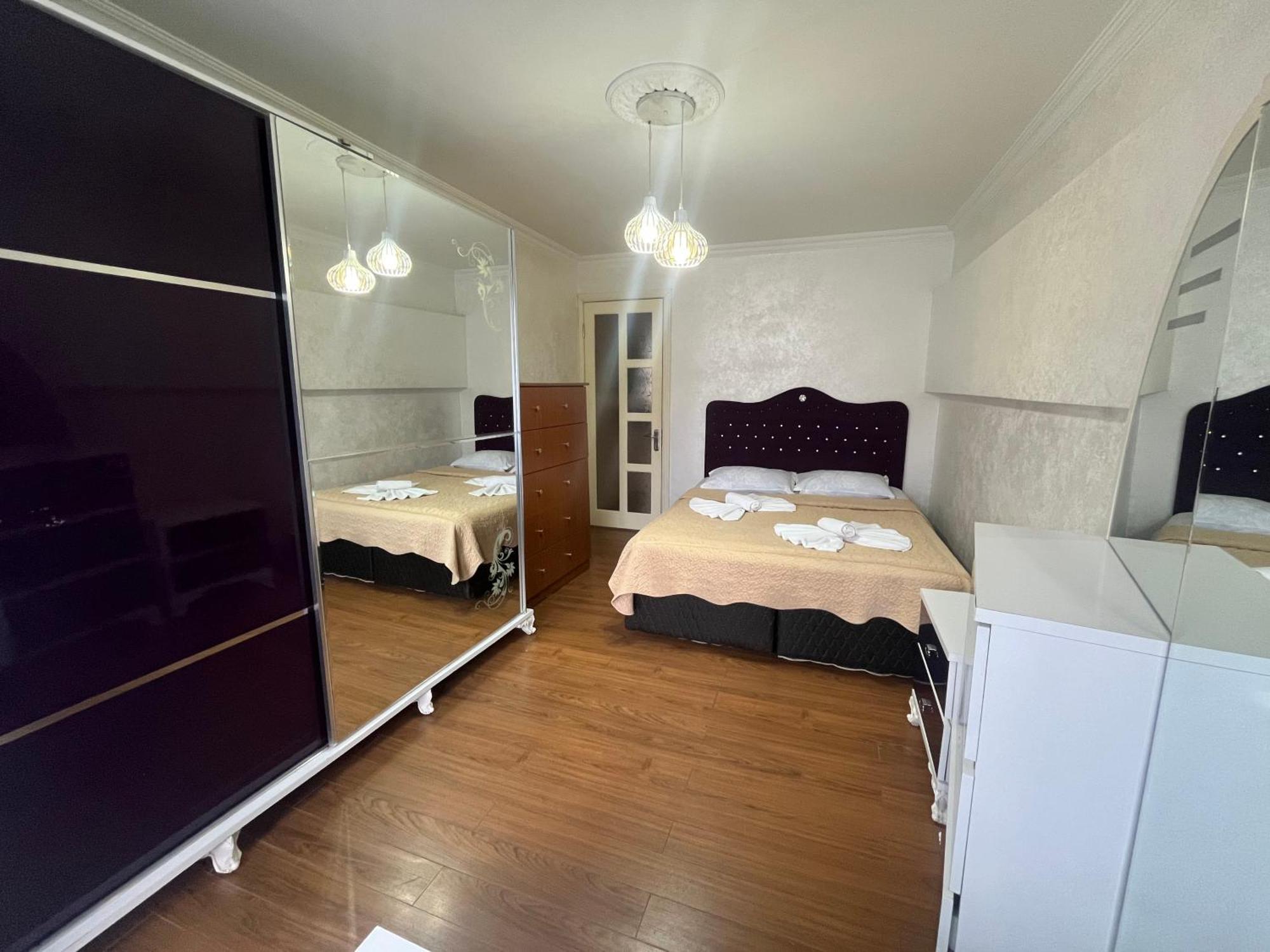 Apartament Batumi Esterno foto